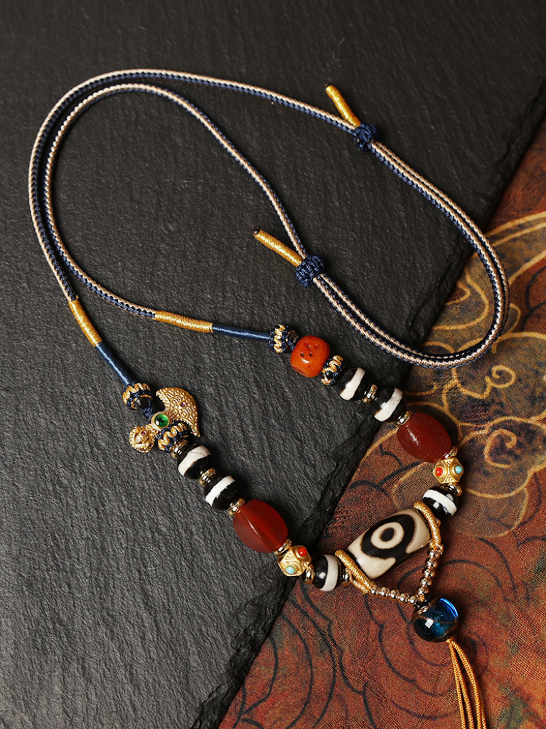 Handmade Dzi Bead Woven Agate Necklace