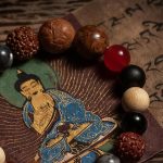 Eighteen-Seed Bodhi Bead Bracelet with Multi-Treasure Inlay
