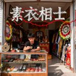 The Plain-Robed Physiognomist